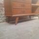Commode scandinave aux pieds compas