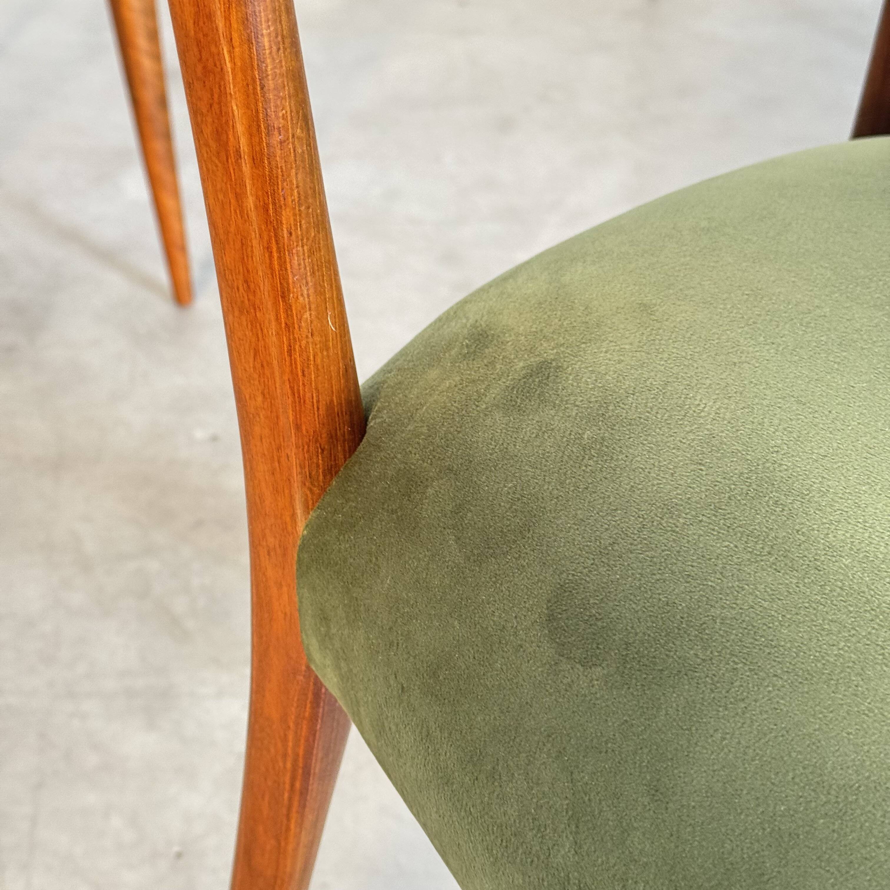 Set of six dining room chairs attributed to Gio Ponti, Italy, 1950.