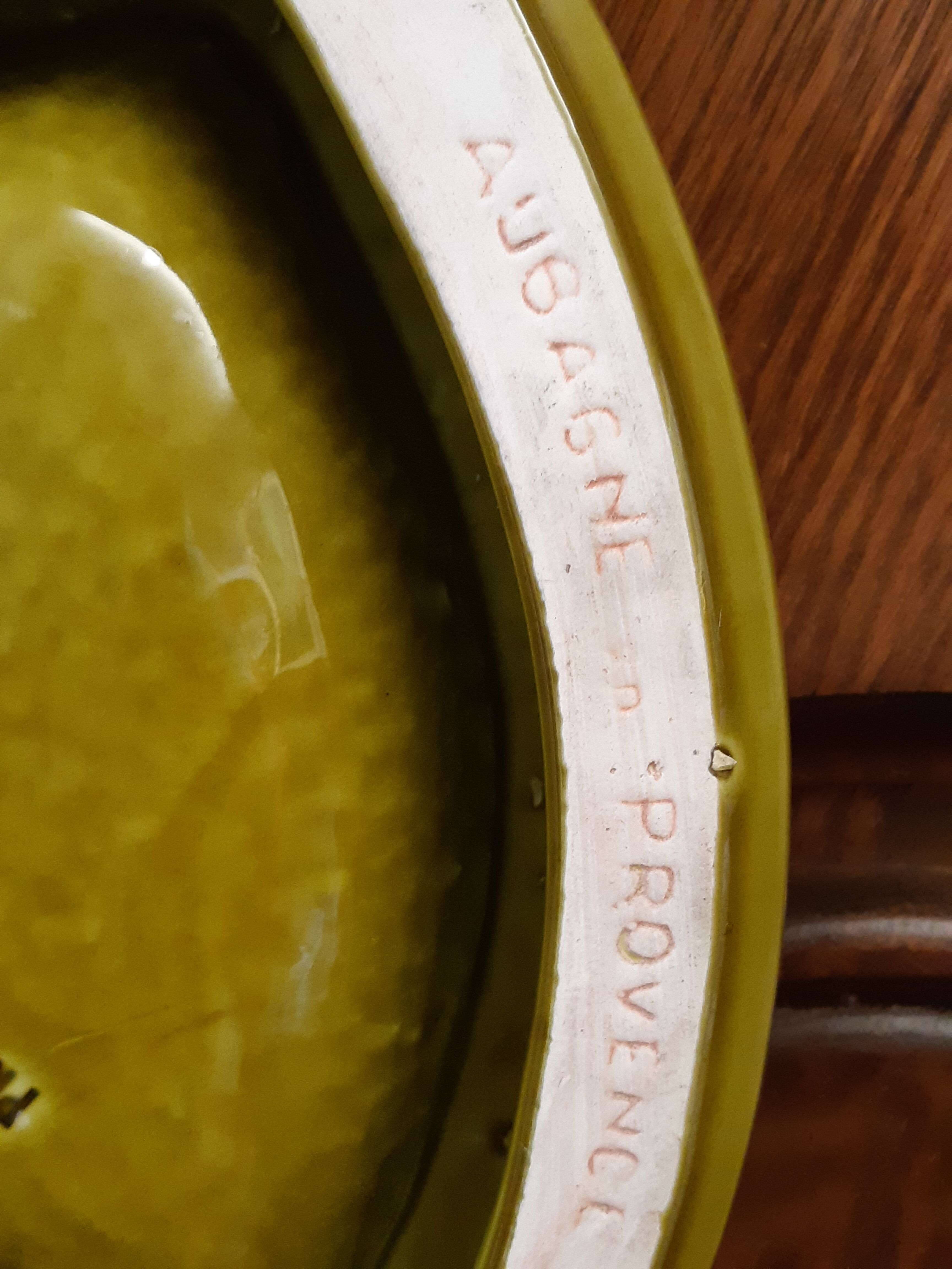 Ashtray coat of arms moet and chandon in ceramic, proceram aubagne france, signed