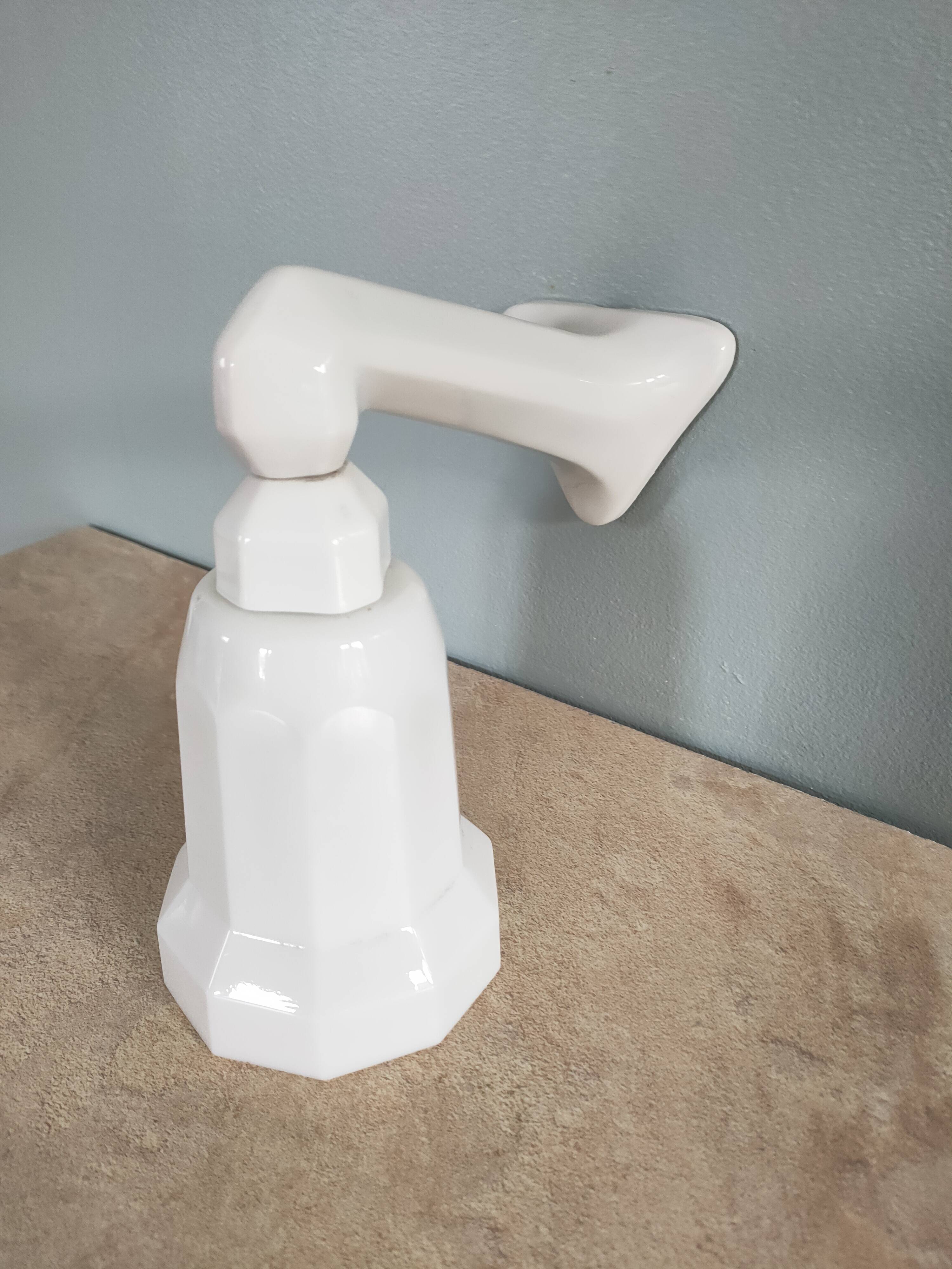 Art deco bathroom wall light