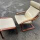 Fauteuil Poang et son ottoman