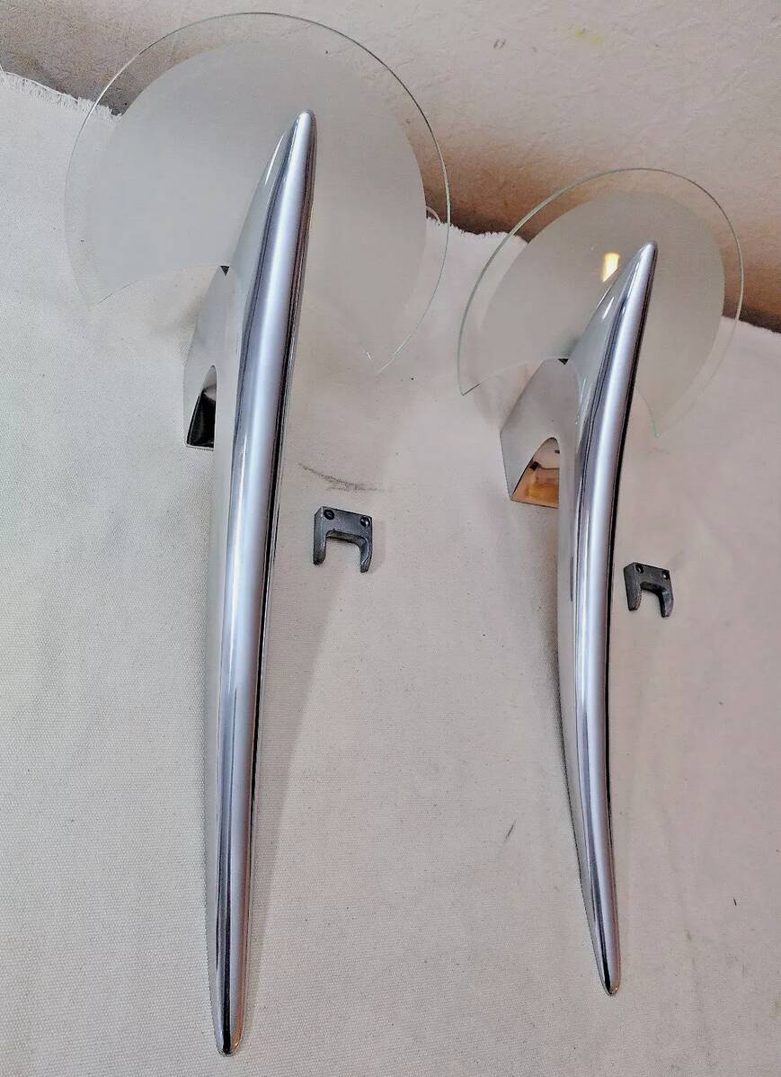 Taller Uno Joan Auger Wall lamp (2) Alien Polished Aluminum- MOMA 1980