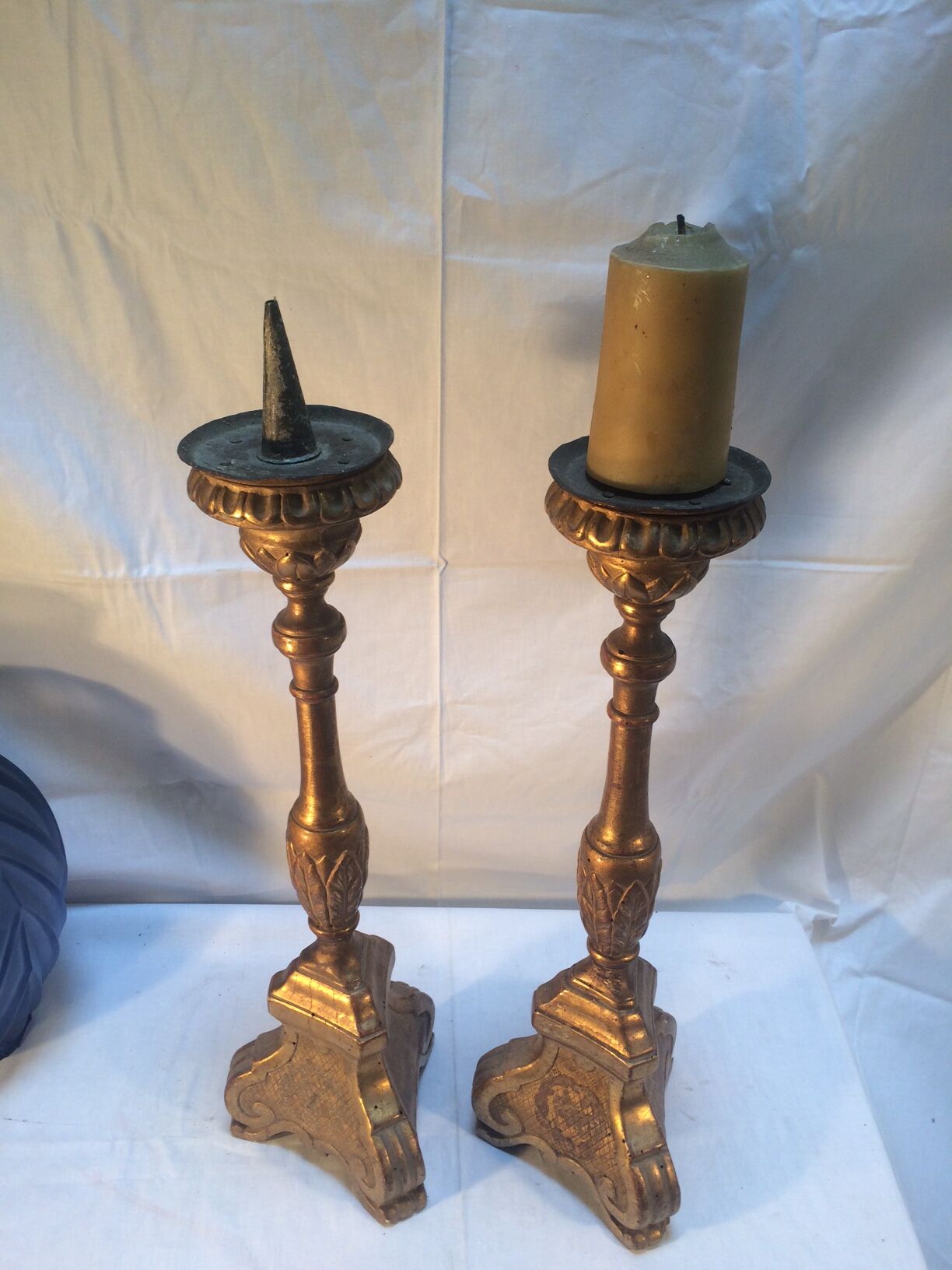 Pair of ancient carved gilded wood candlesticks - 18th century