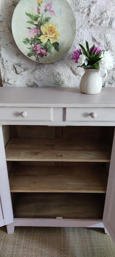 Buffet parisien rose ancien