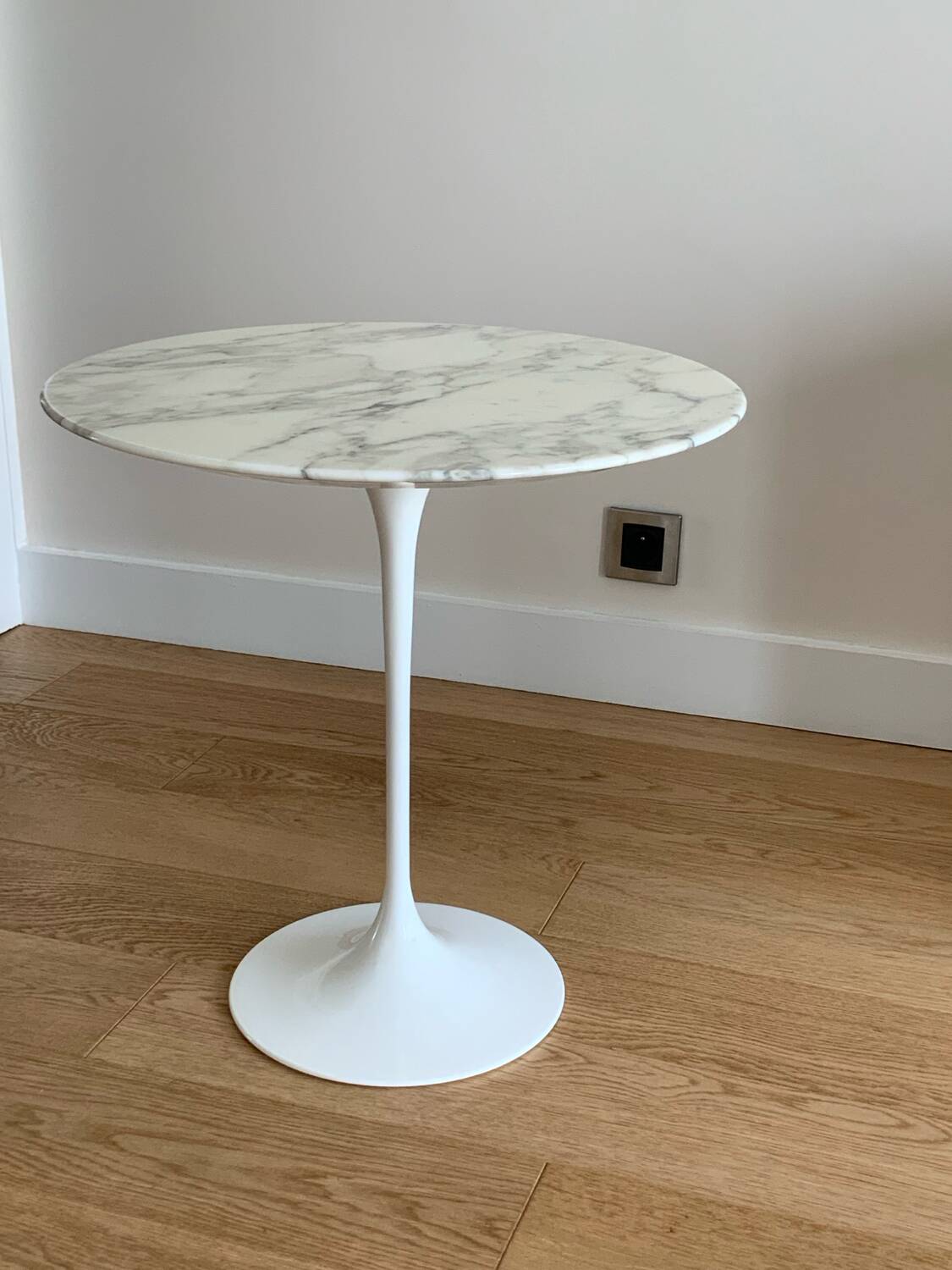 Knoll side table