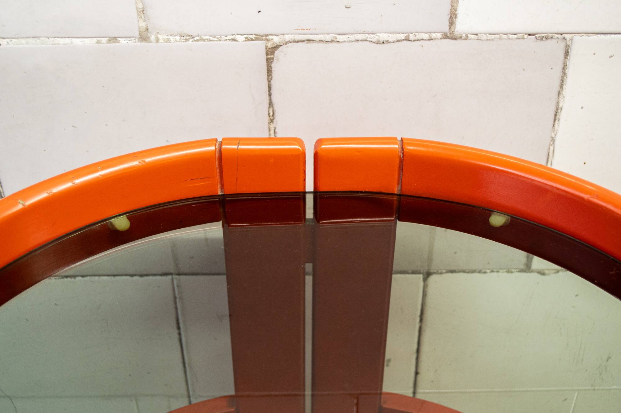 Carrello in legno laccato e vetro. Produzione Italiana  Anni '60