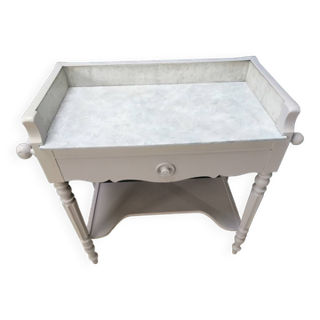 Dressing table