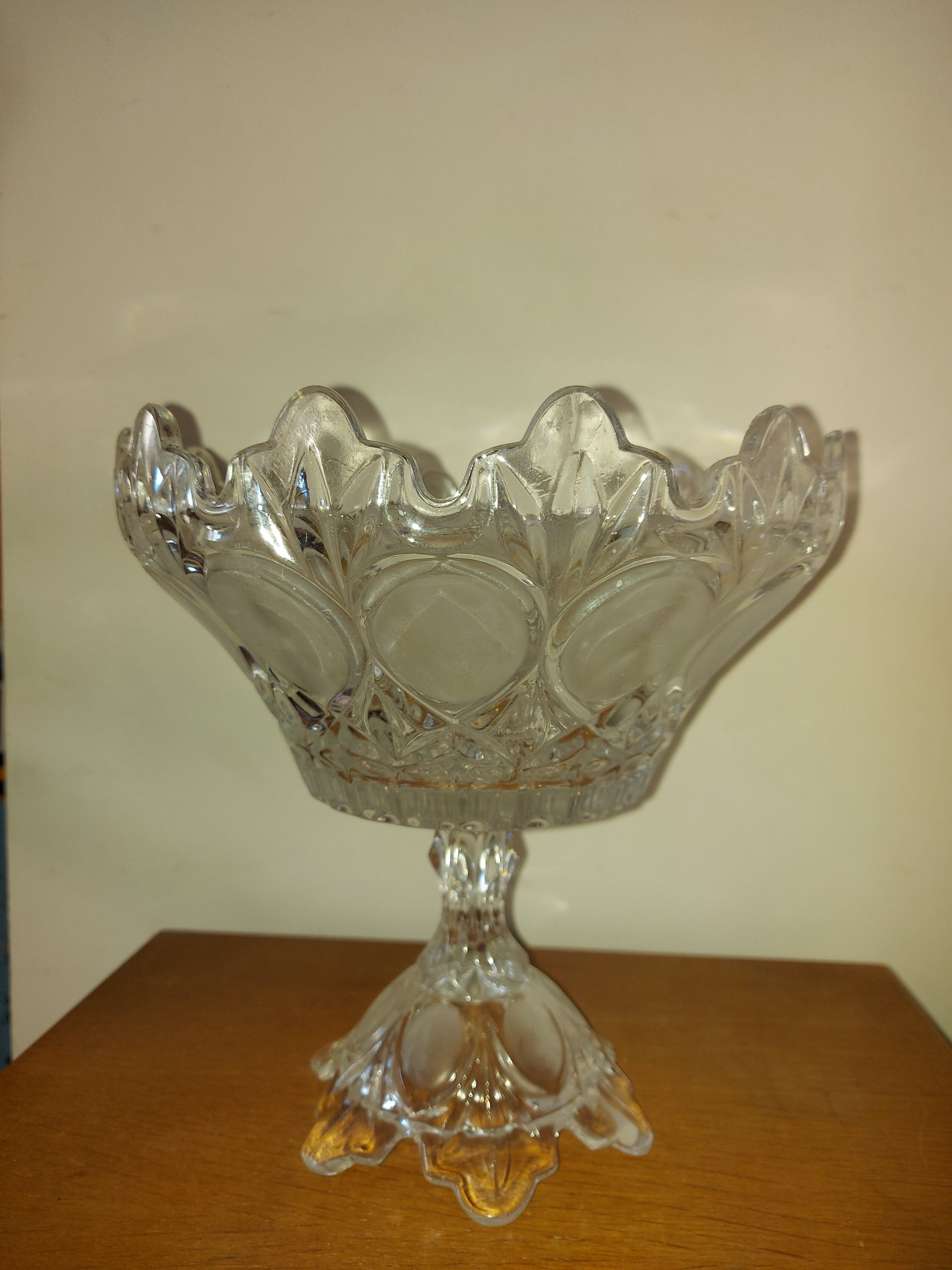 Fruit cup, crystal compotier