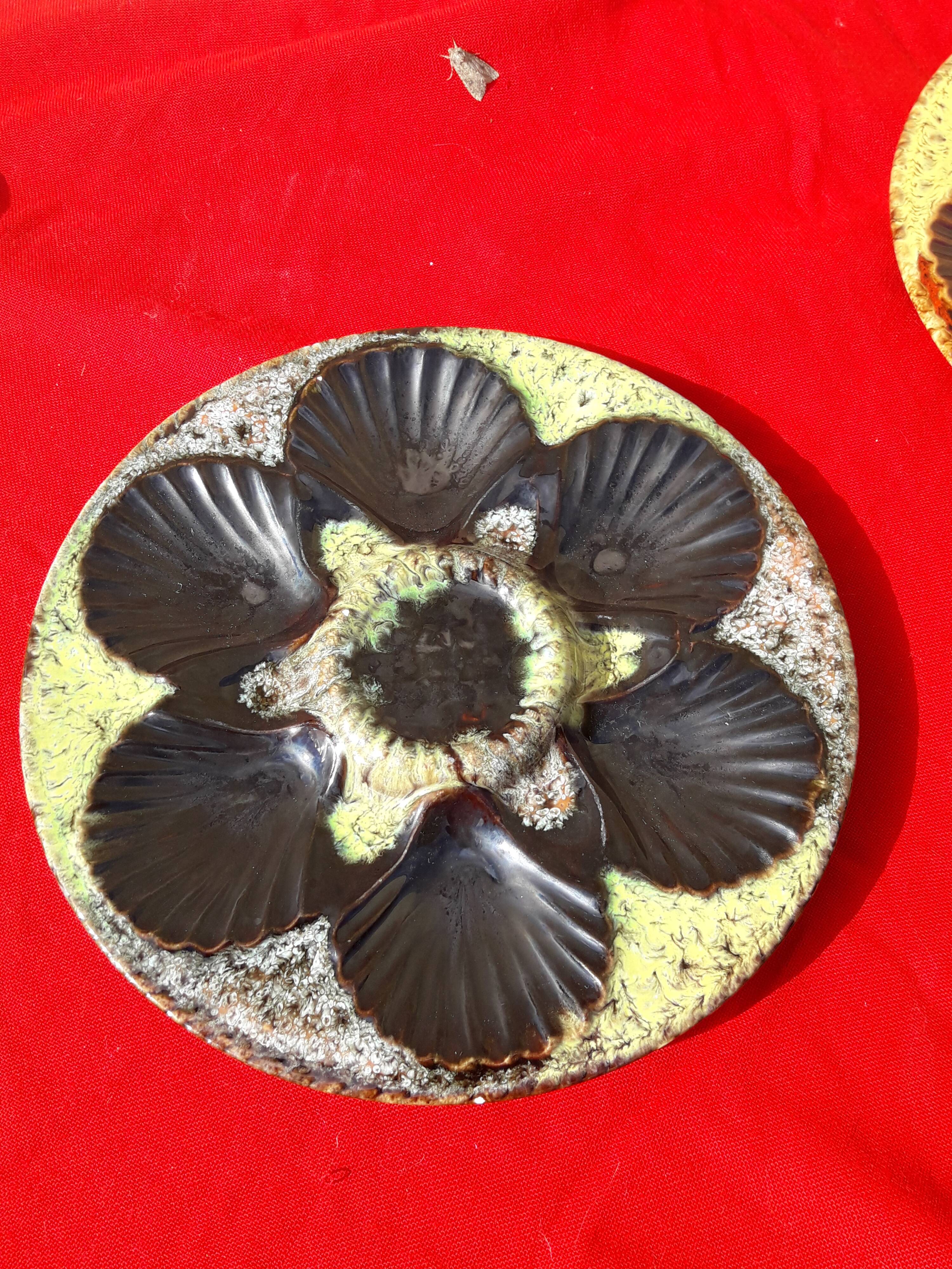 5 plates stamped Marius Giuge potter artist Vallauris diam 23.5 cm