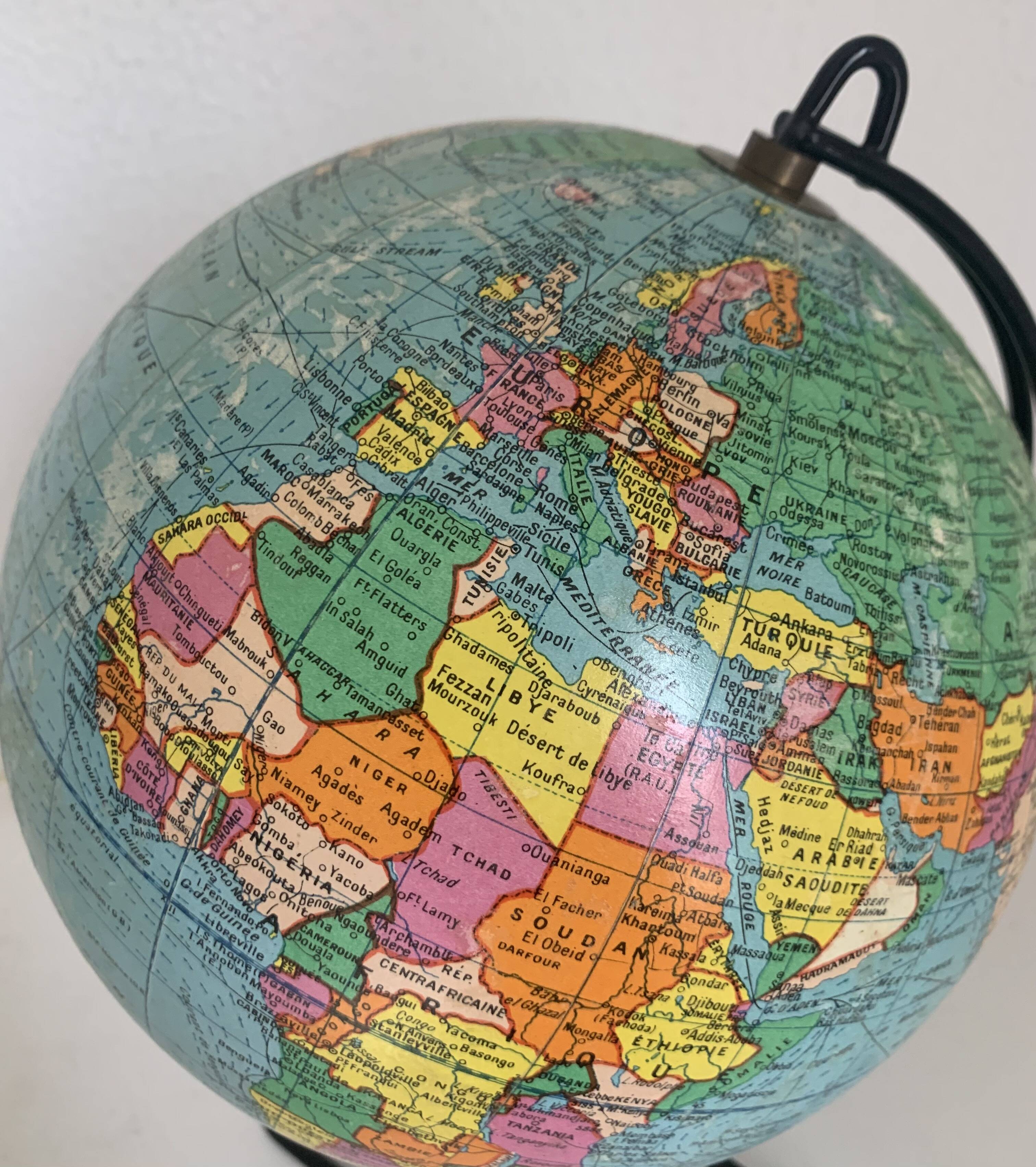 Globe vintage 1960  terrestre Girard et Barrère verre - 27 cm