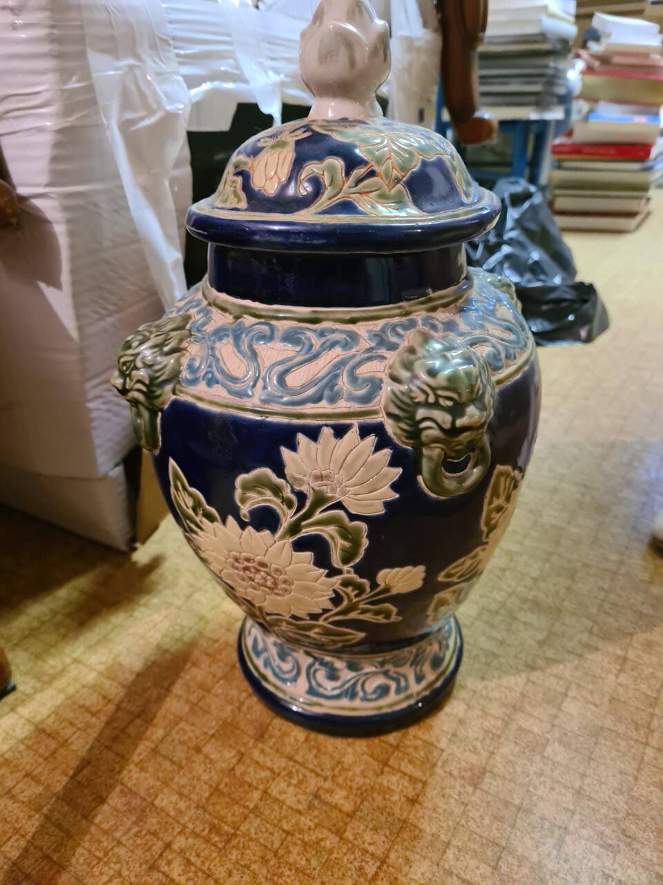Pot with lid