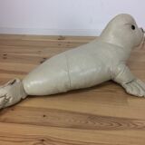 Omersa seal, white leather foot rest