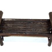Banc brutaliste en bois, suède, 1970