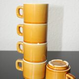 Set of 5 vintage mustard-coloured ceramic mugs.