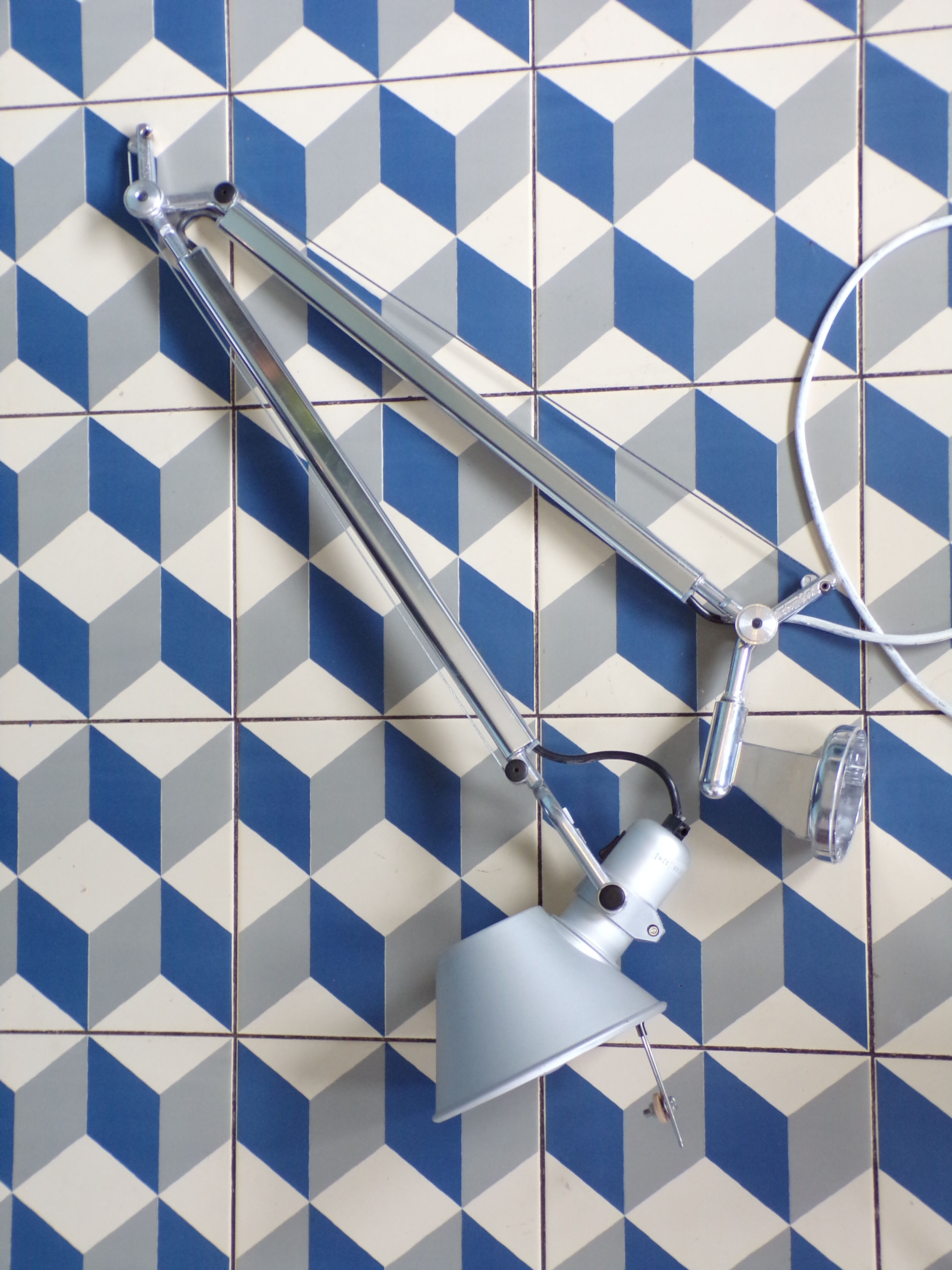 Articulated wall lamp Tolomeo parete by Michele de Lucchi, Artemide