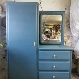Asymmetrical cabinet