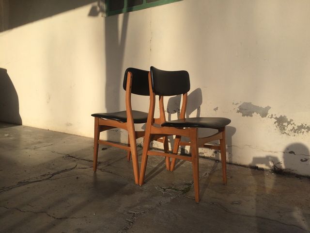 Pair of modernist Scandinavian chairs from the 1960s
