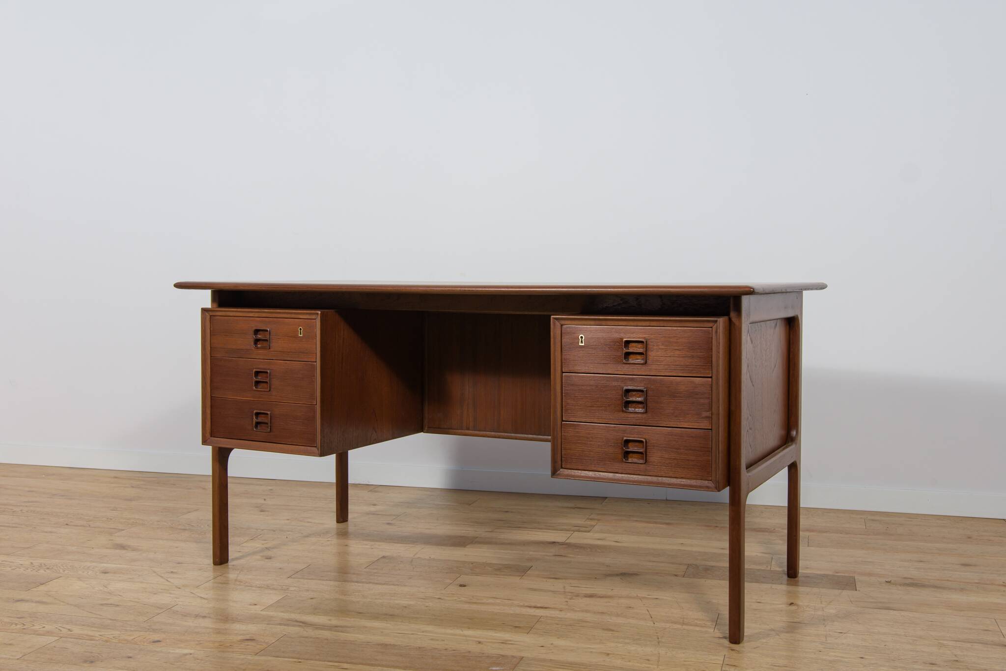 Mid-Century Teak Desk by Arne Vodder for Sibast, Denmark, 1960s