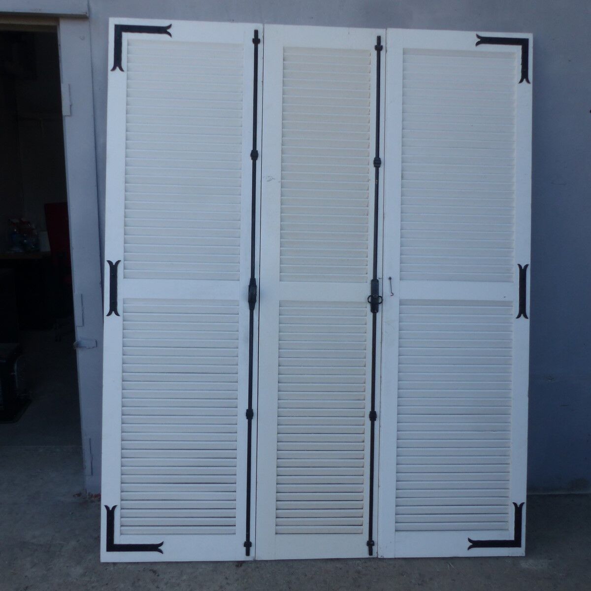 Set of 3 wooden shutters