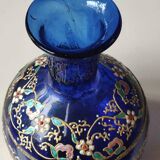 Vase boule bleu cobalt/Motifs floraux & liseré or en relief peints main
