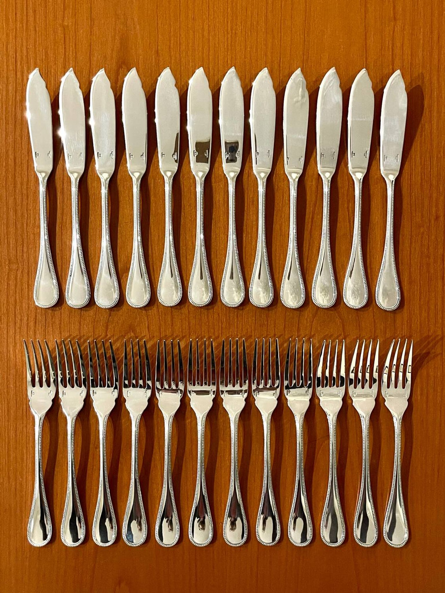 Christofle Perles 12-piece fish cutlery set, excellent condition