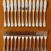 Christofle Perles 12-piece fish cutlery set, excellent condition