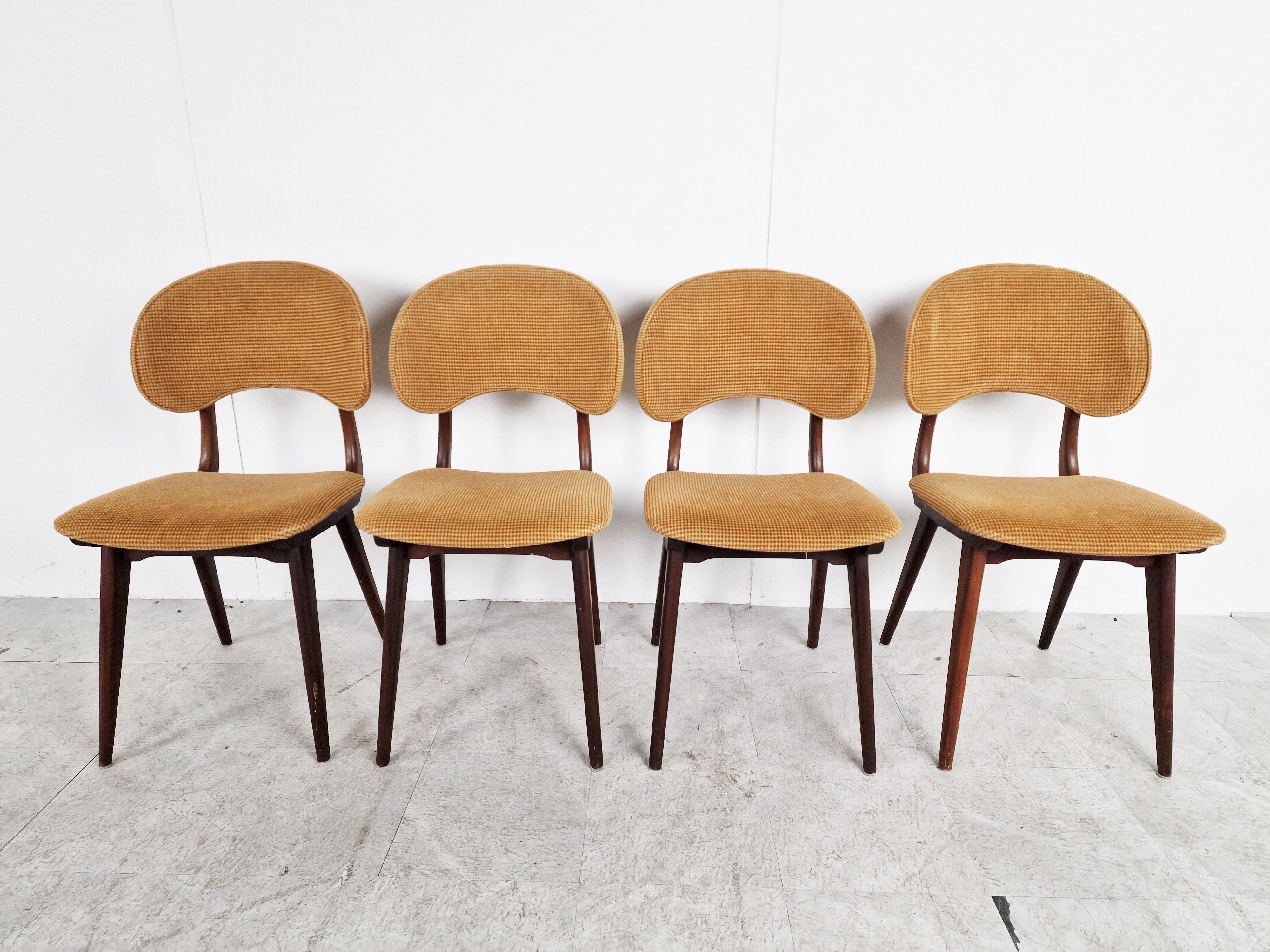 4 chaises de salle à manger, années 1960