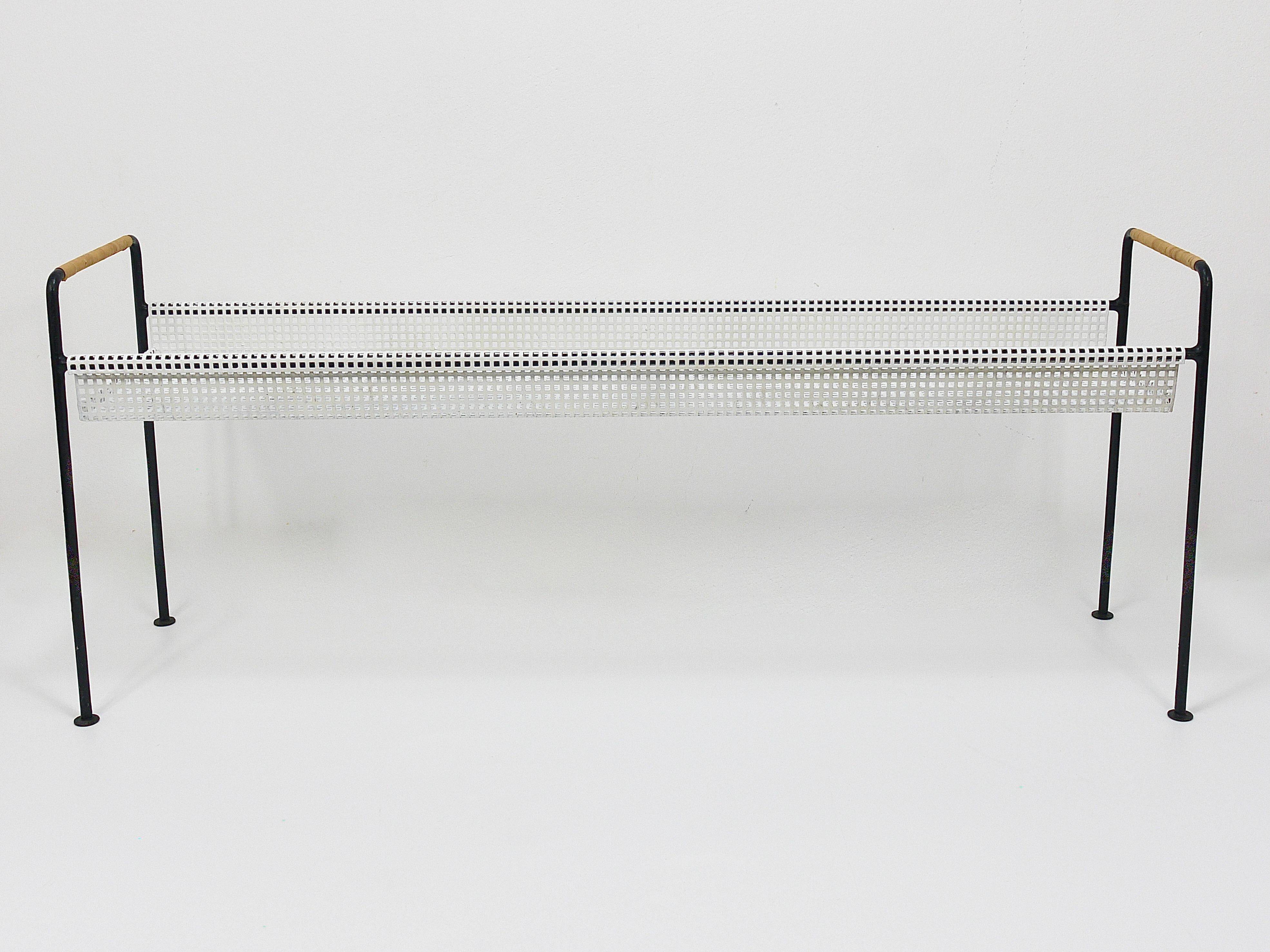 Carl Aubock Jardinière, table ou banc pour plantes, bac à fleurs, fer et osier