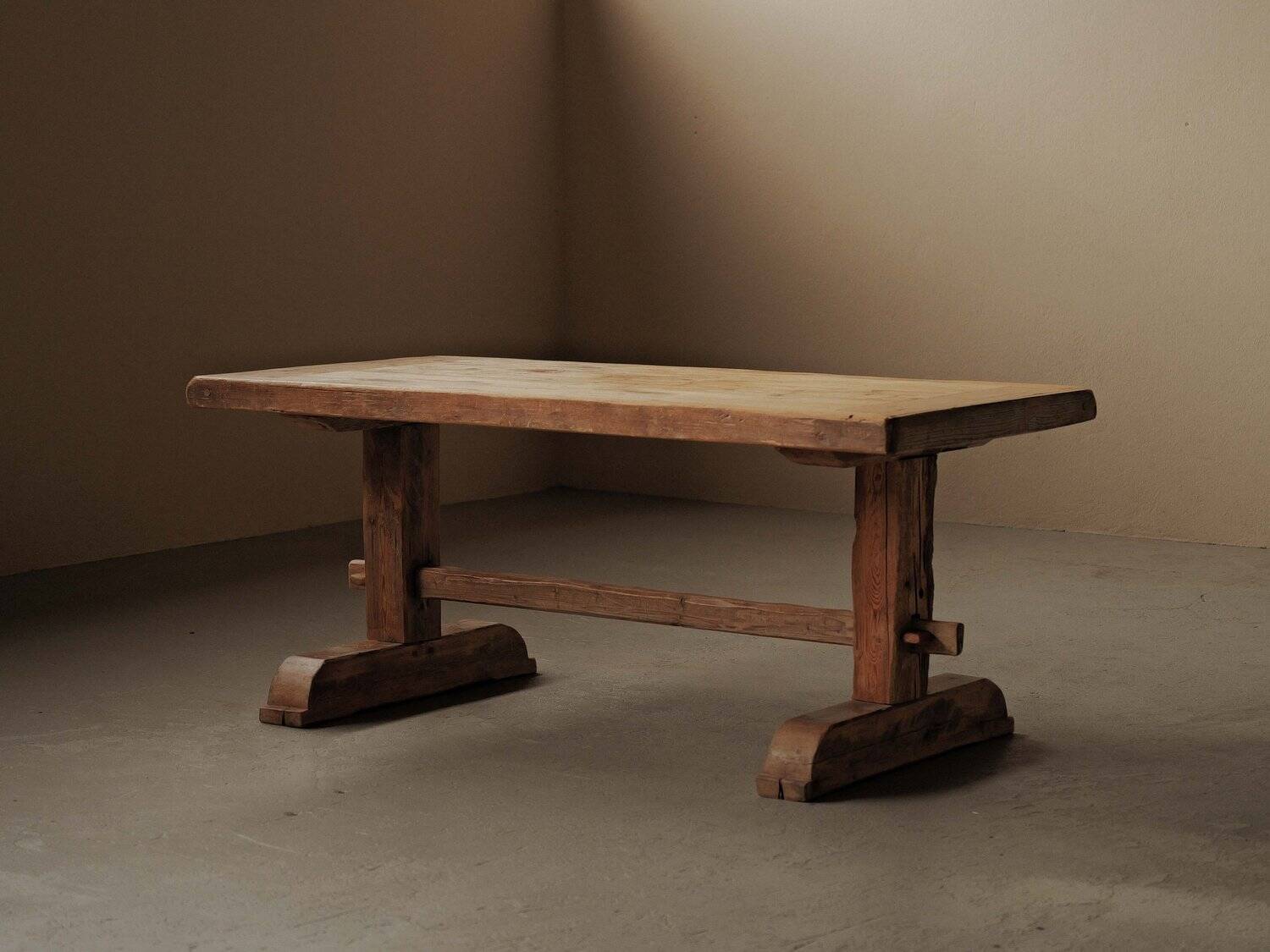 Solid pine dining table – Handcrafted, around 1970
