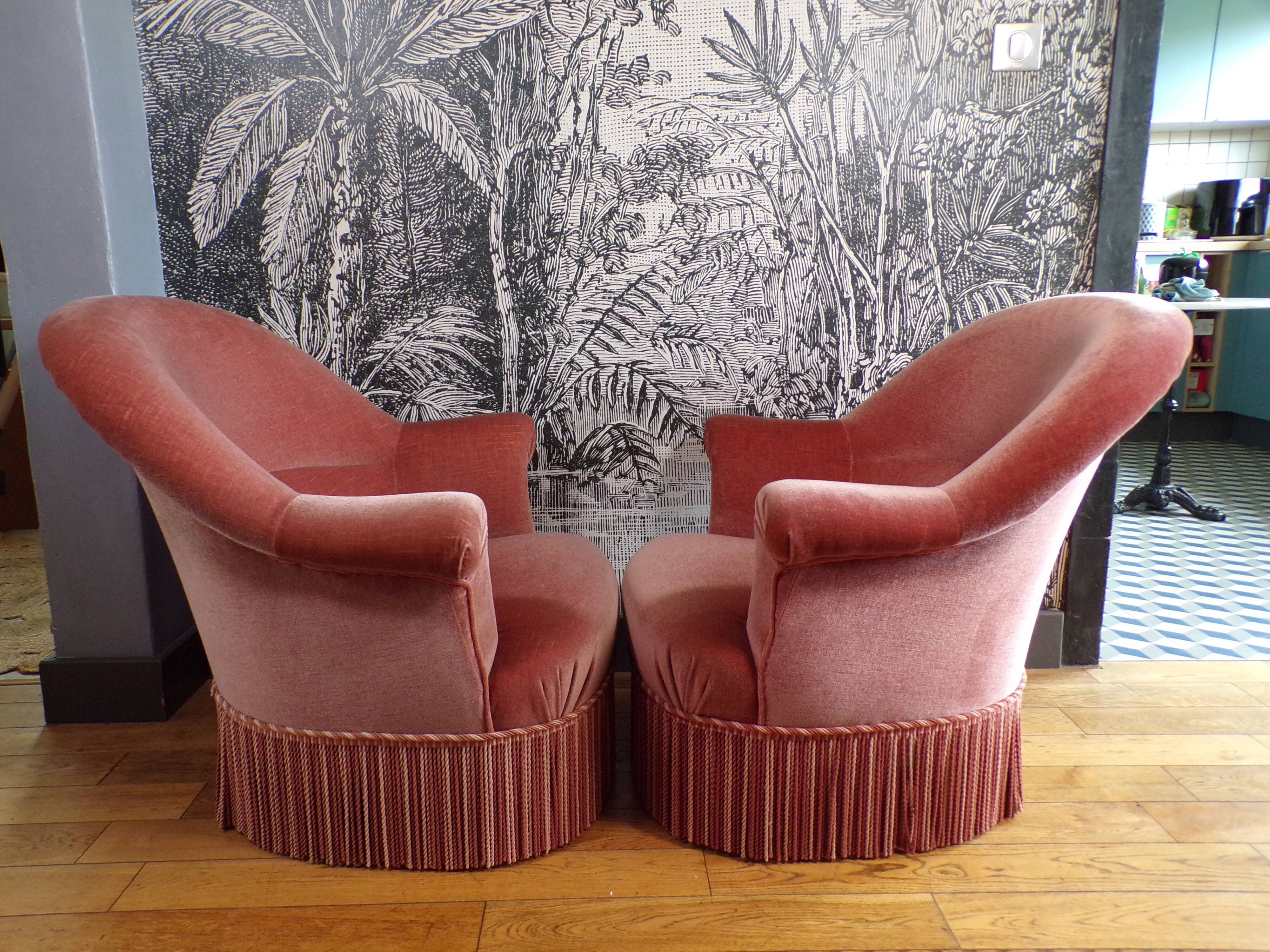 Pair of pink toad armchairs