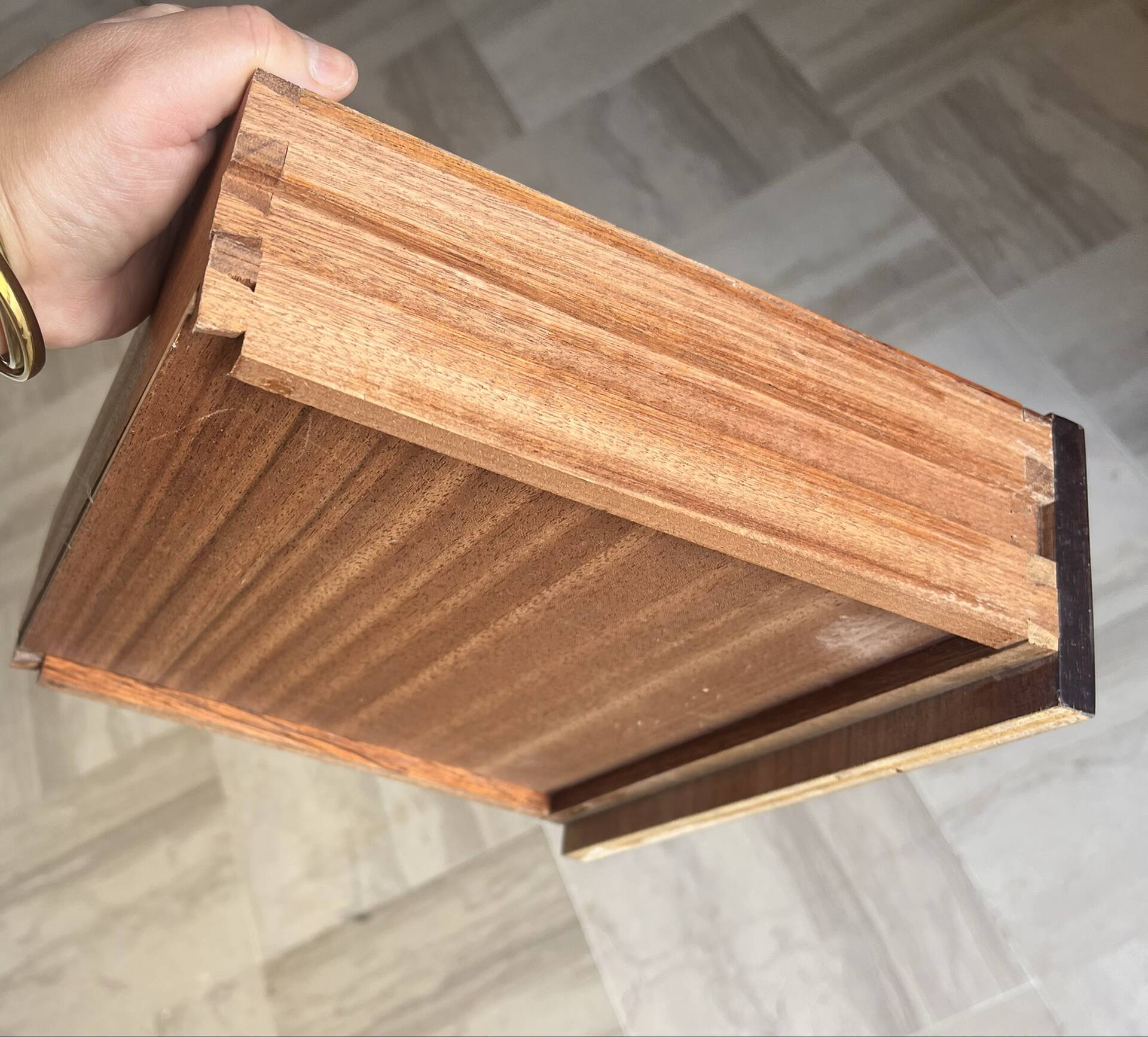 Paire de tables chevet/appoint, acajou,bois noirci,style néoclassiqu