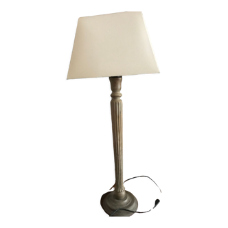 Desk lamp with rectangular lampshade