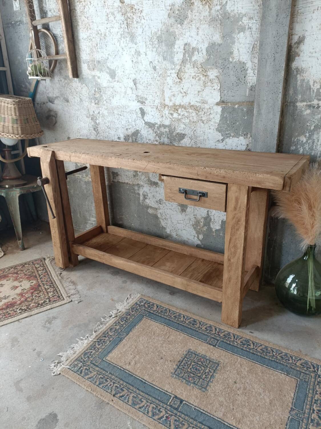 Carpenter's workbench