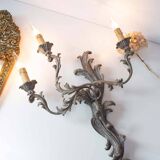 Large Italian Florentine style wall lamp in wood and metal
