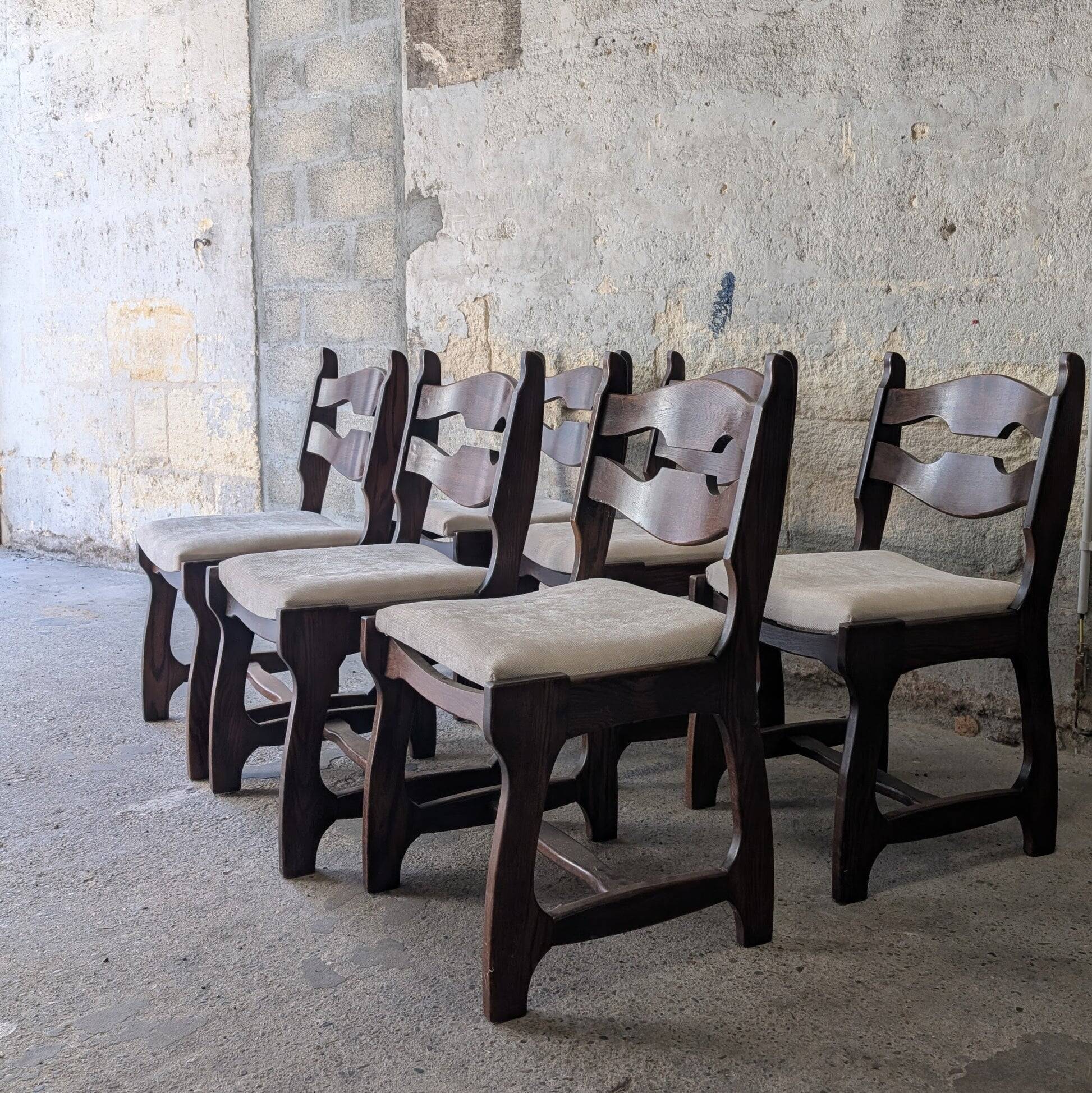 Set of 6 chairs with a design inspired by Guillerme and Chambron