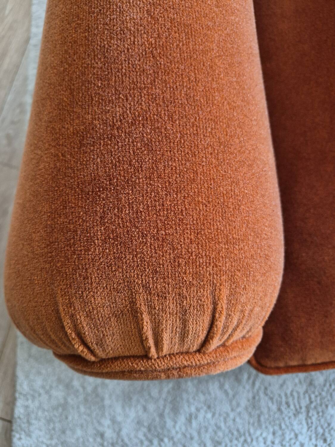 Set of 2 moustache club armchairs in velvet