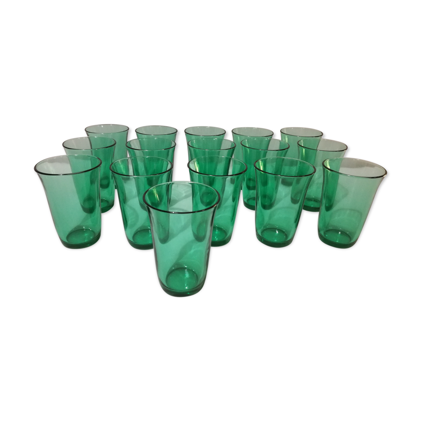 Set of 16 green glass