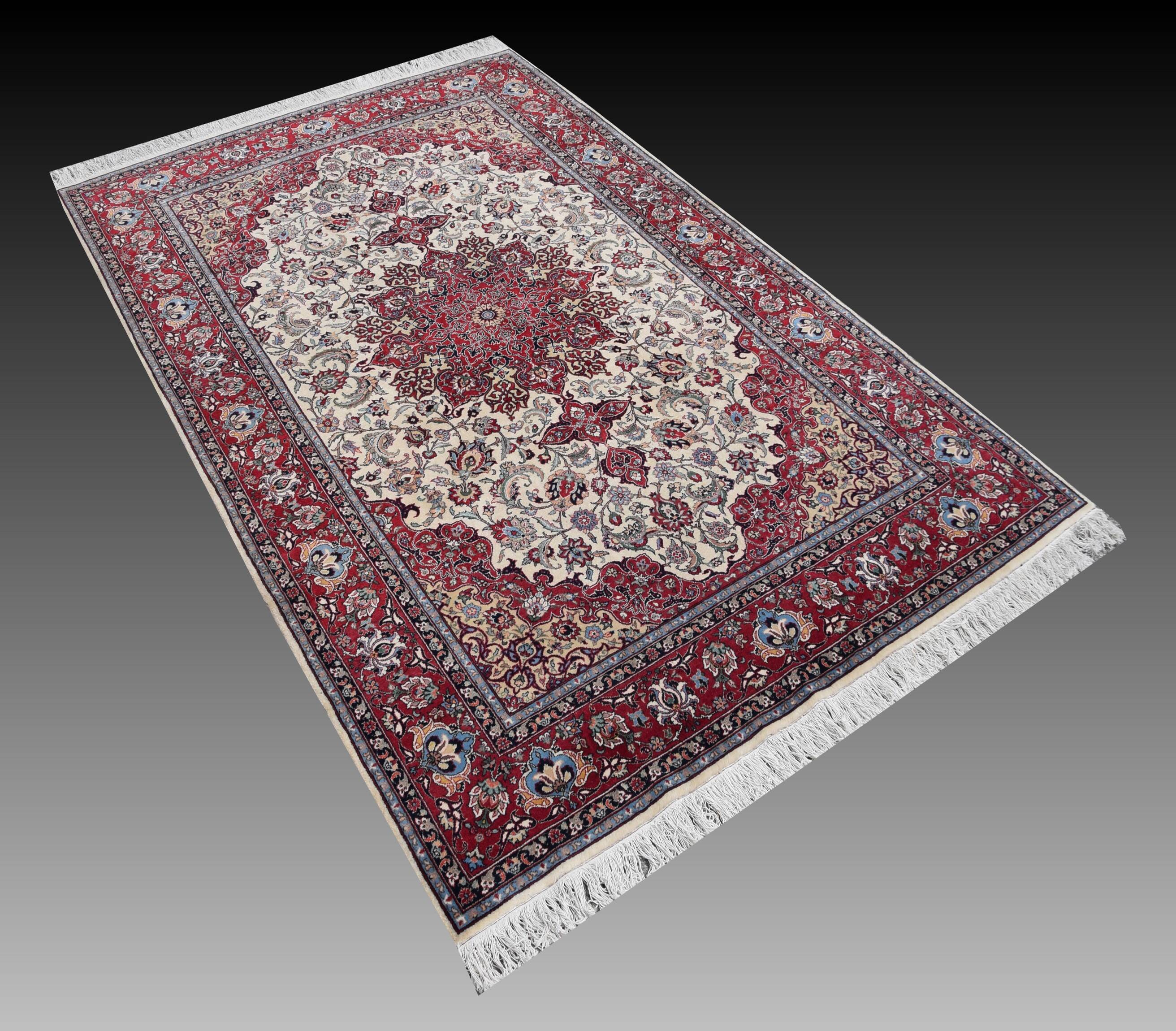 Ispahan Carpet - Sino-Persian Handmade - 3.05 x 2.00 Metres - "Galerie Sardje"