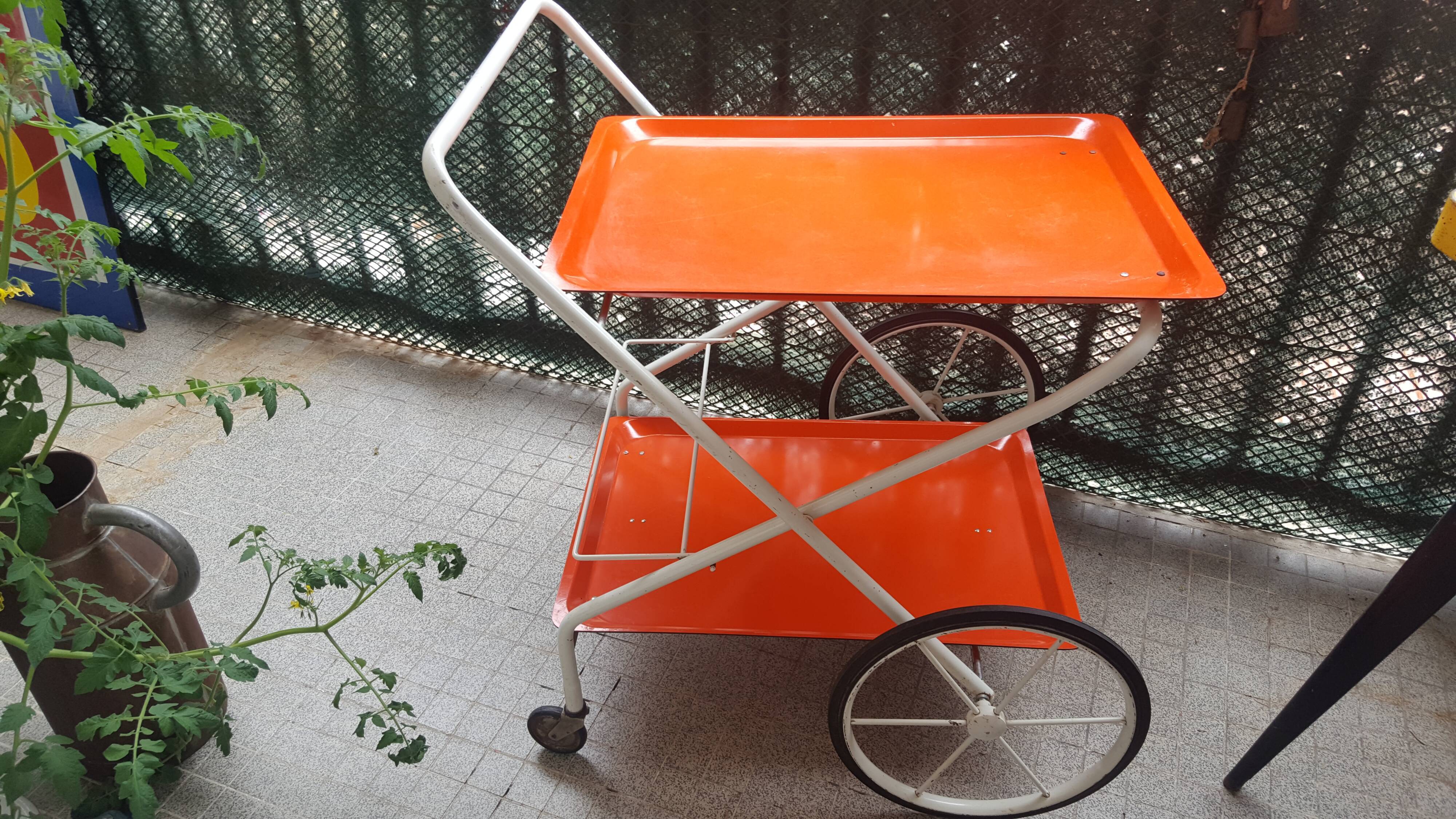 DESSERTE , VINTAGE YEAR 70'S ROULANT TABLE