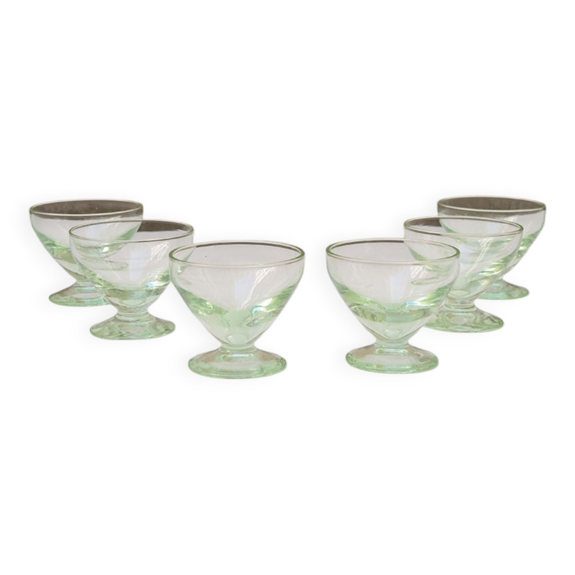 6 champagne cups in ouraline