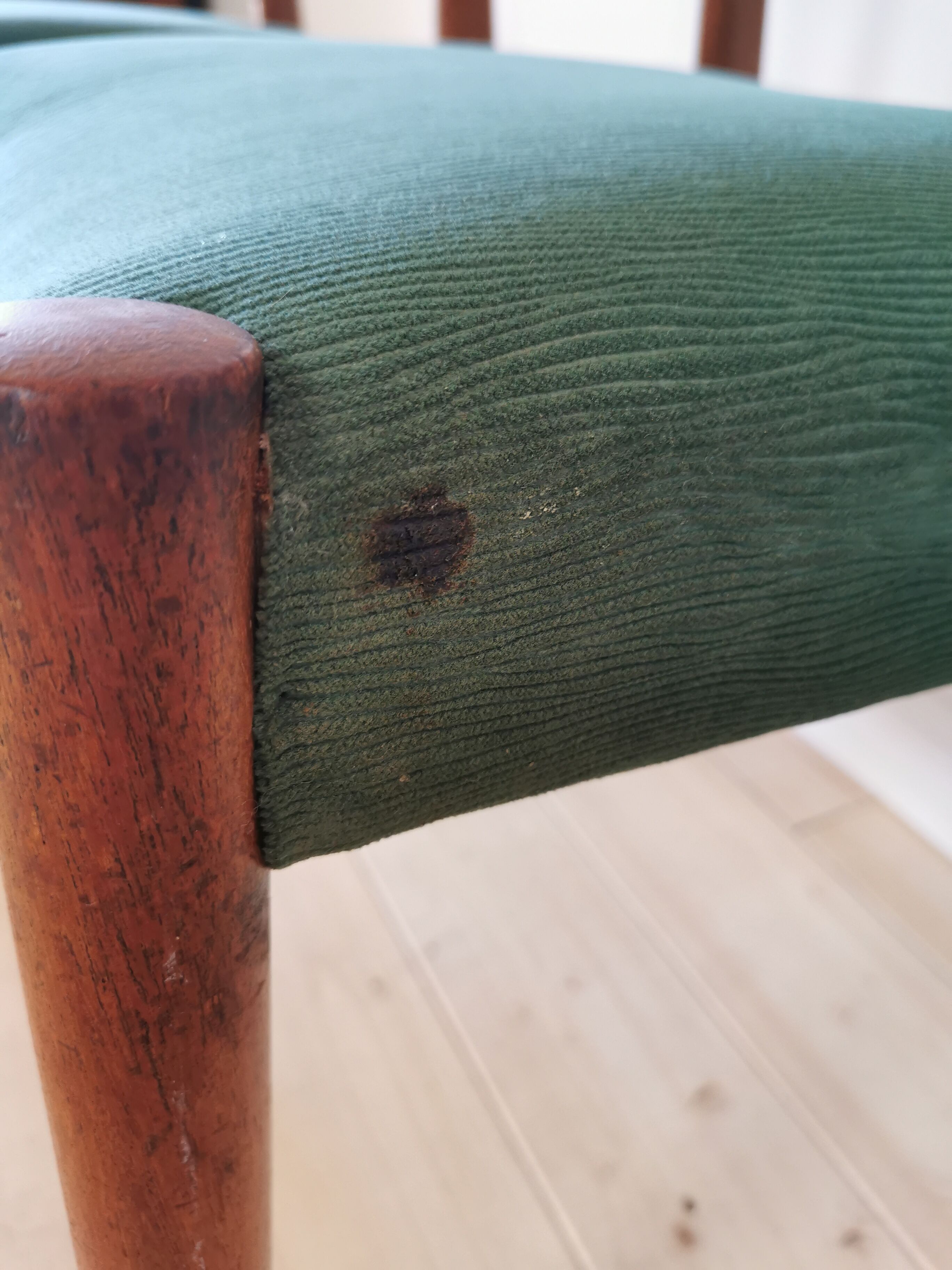 Lot of 6 chairs in 60s Scandinavian style teak