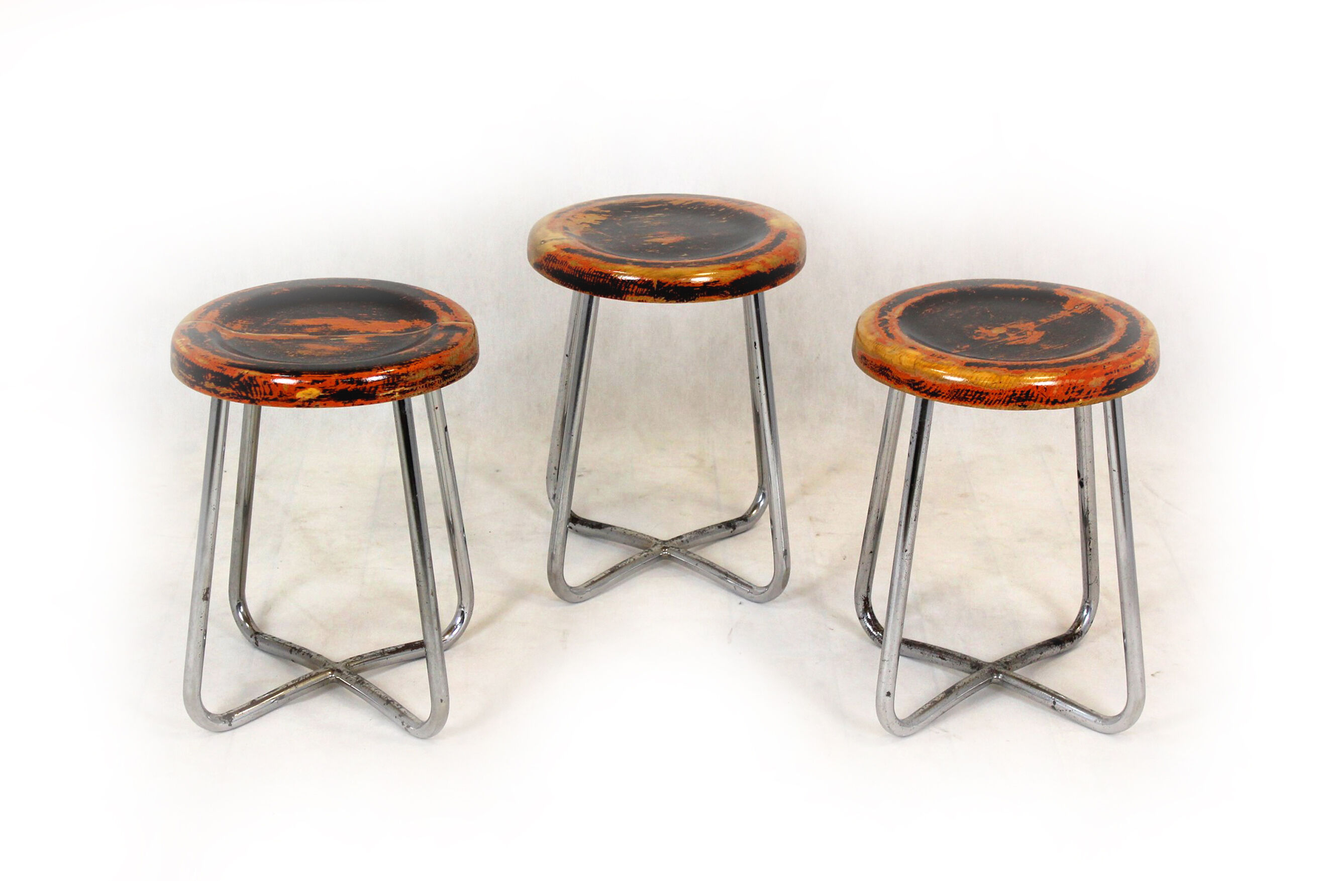 Ensemble de 3 tabourets en acier tubulaire chromé Bauhaus par Robert Slezak, années 1930