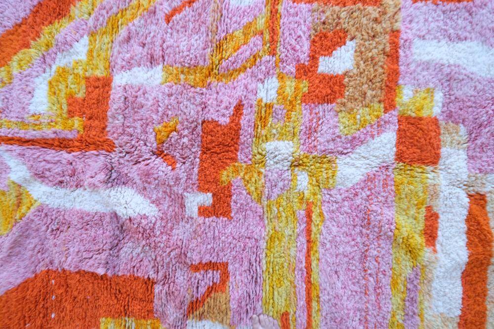 Boujad. tapis marocain rose et orange, 192 x 280 cm