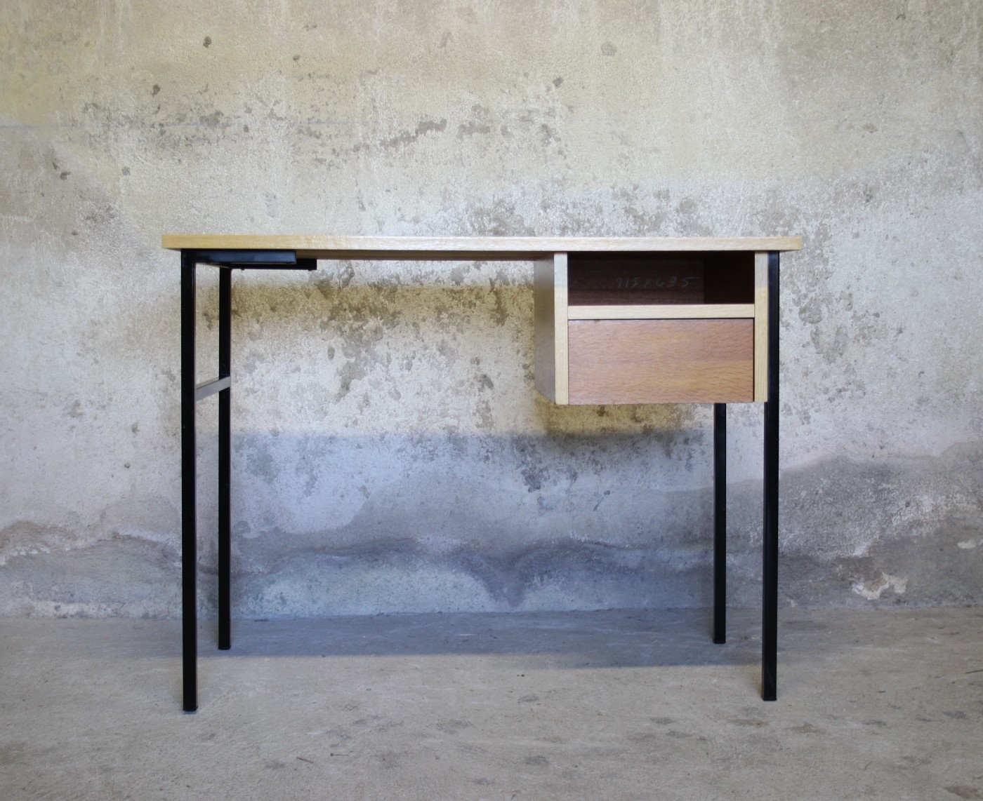 Vintage modernist office