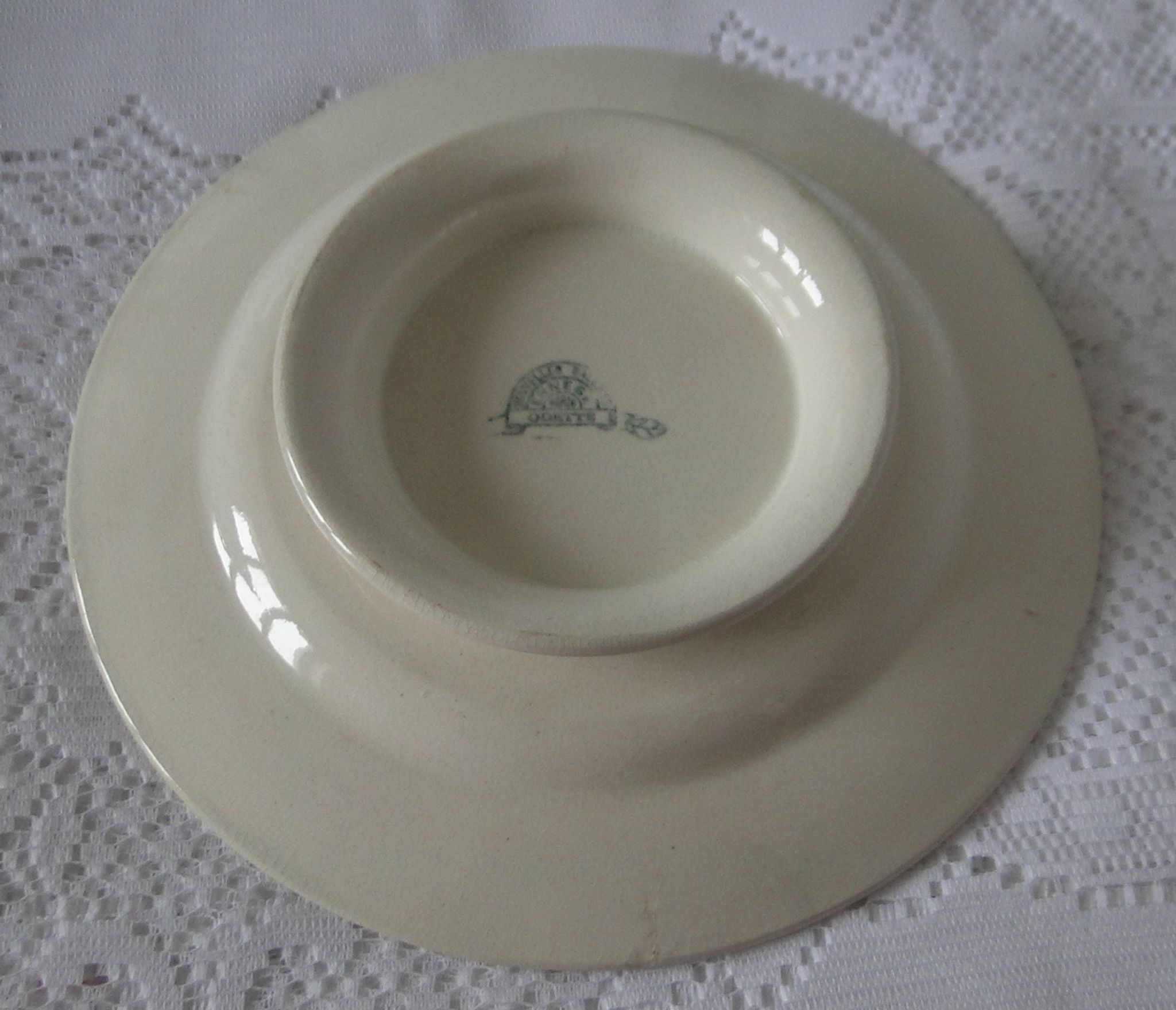 Round flat on foot shower faience art deco ennege 1929