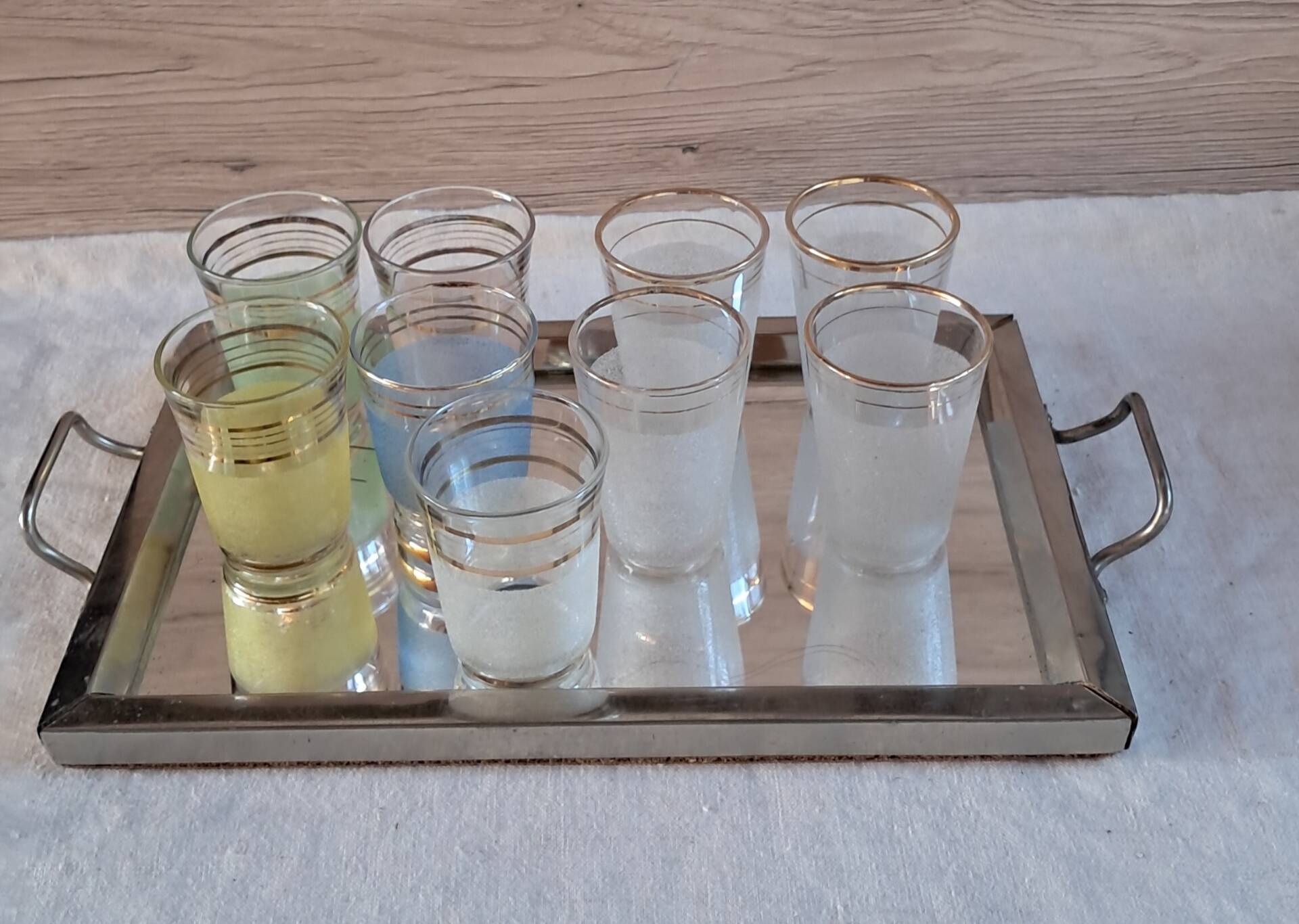 Vintage liqueur service from the 50s/60s — Decanter, 9 pastel glasses & tray