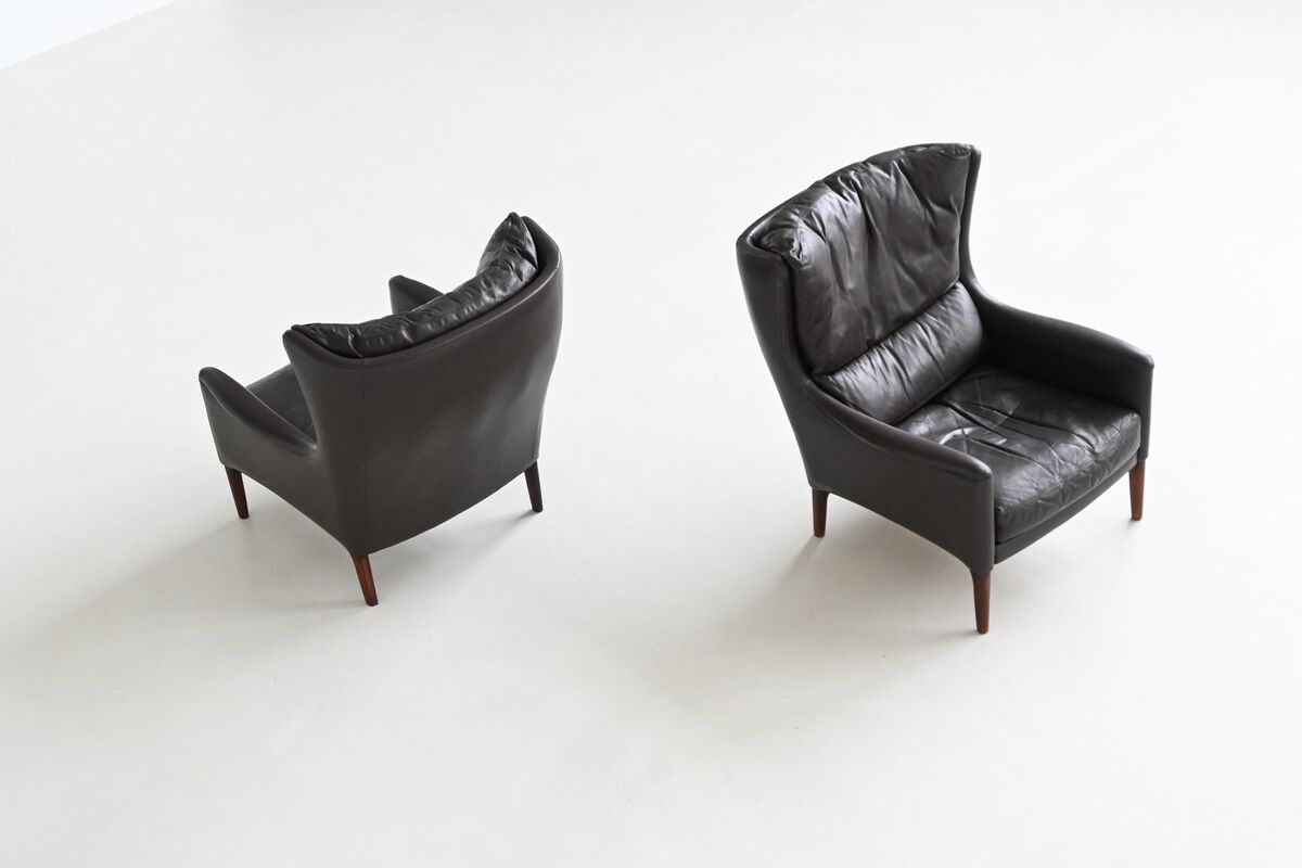 Pair of Durlet lounge chairs in brown leather Belgium 1960