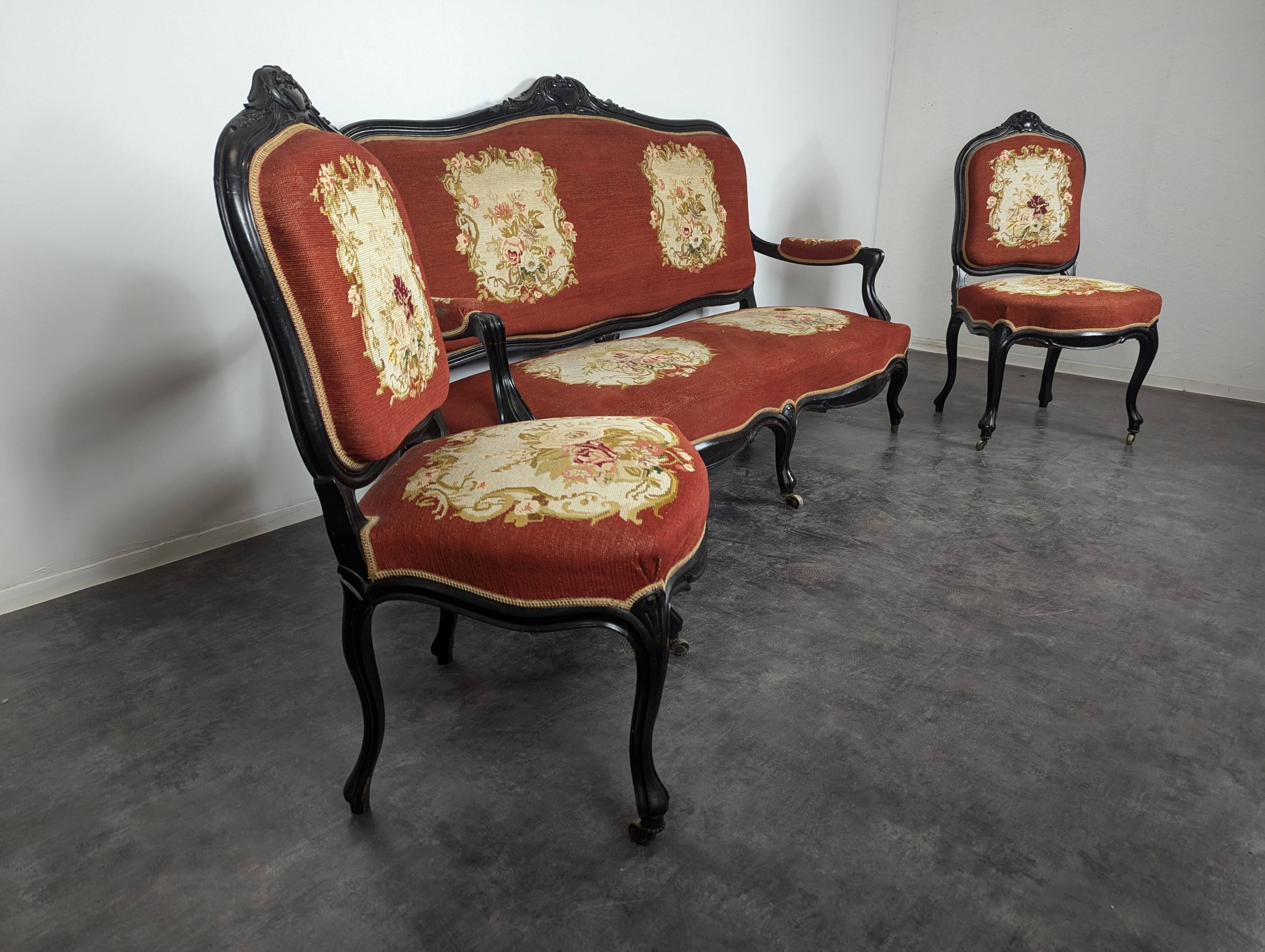 Wooden salon from the Napoleonic III era.