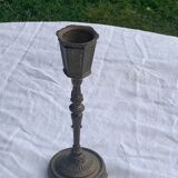 Ancien bougeoir ciselé en laiton
