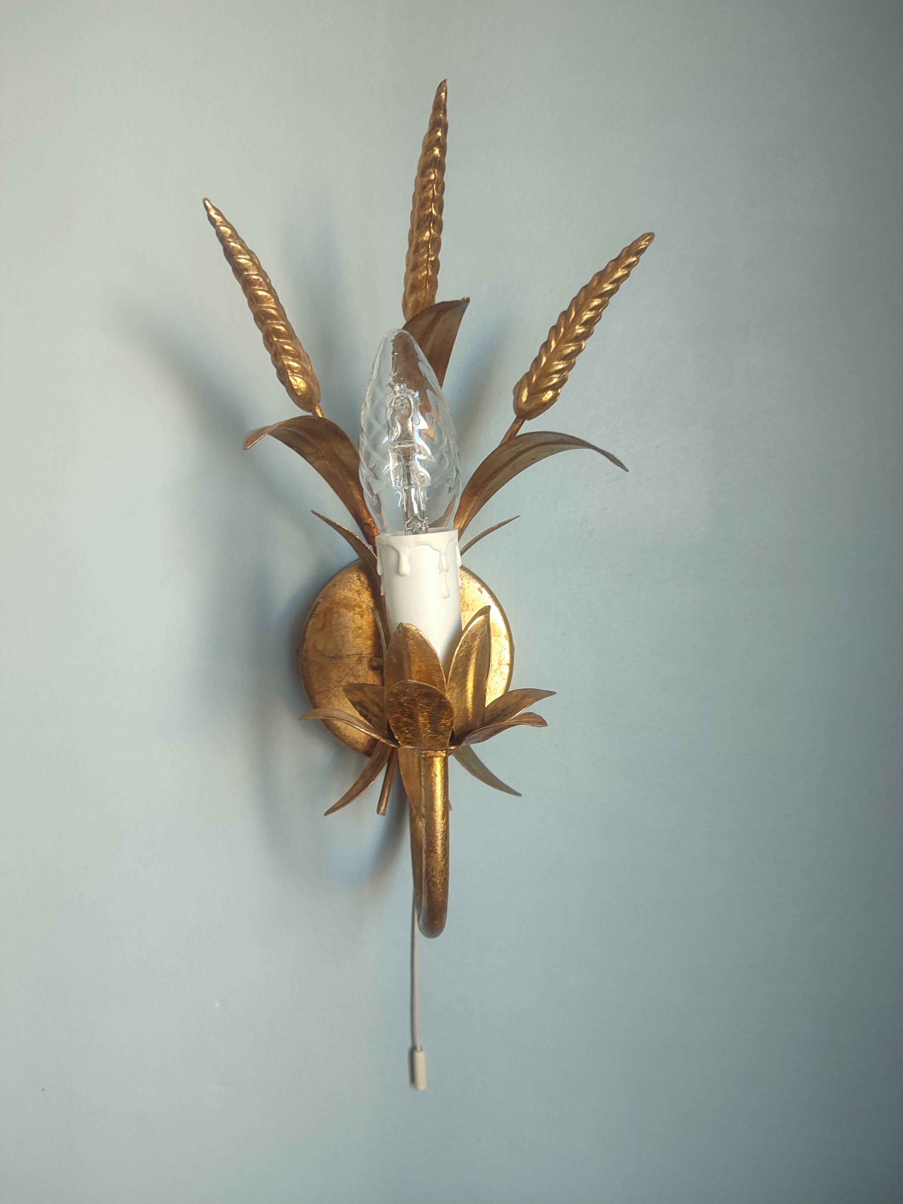 Pair of vintage Italian Hollywood Regency style sconces